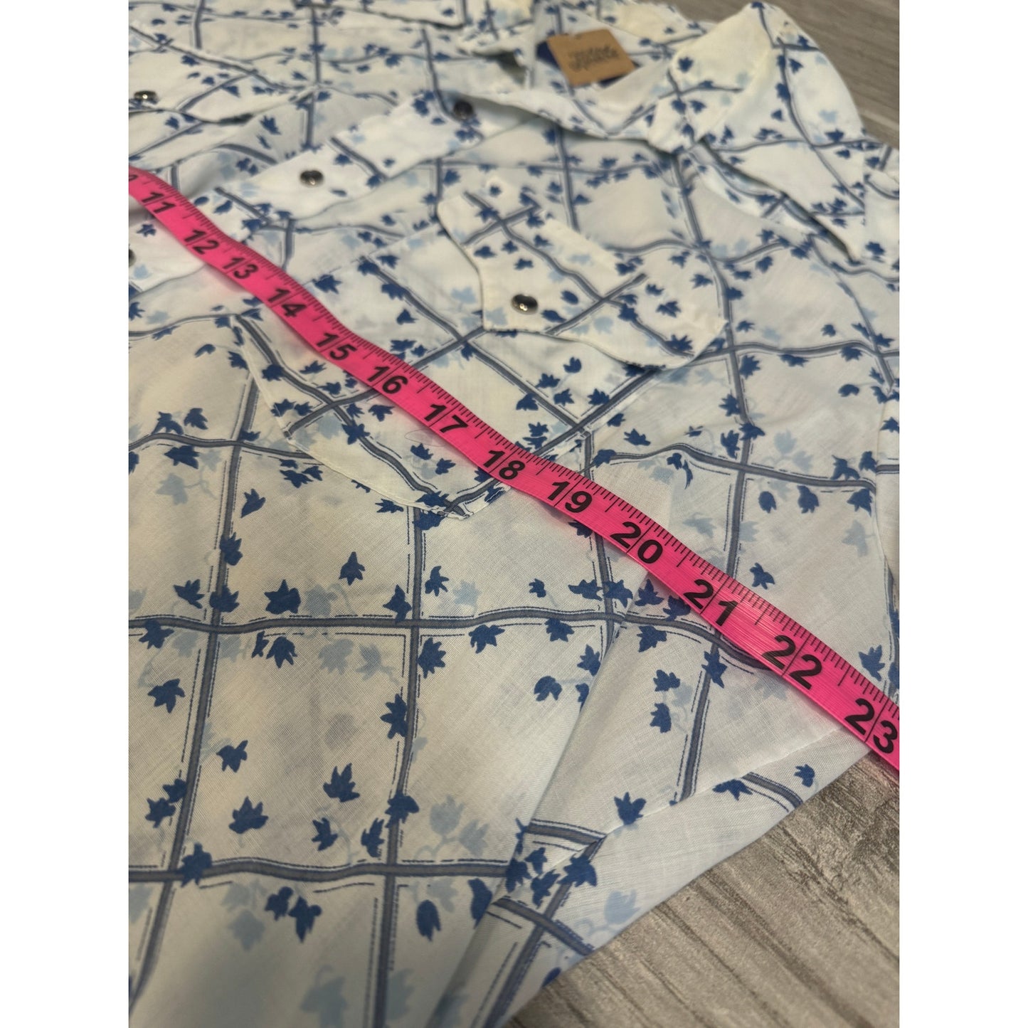 Vintage Wrangler Blue Stripped Pearl Snap
