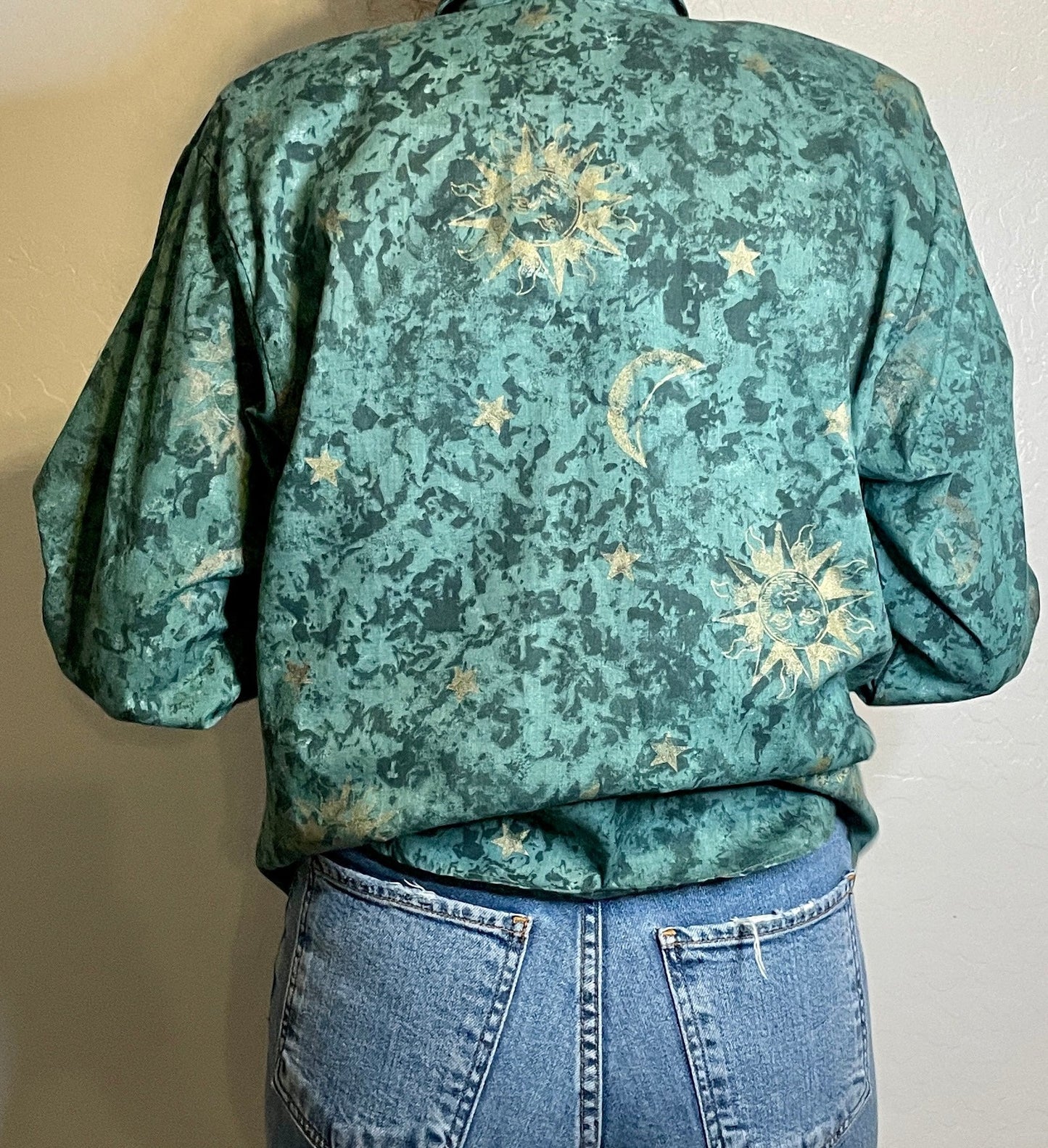 NWT Vintage Coral Long Sleeve Tapestry