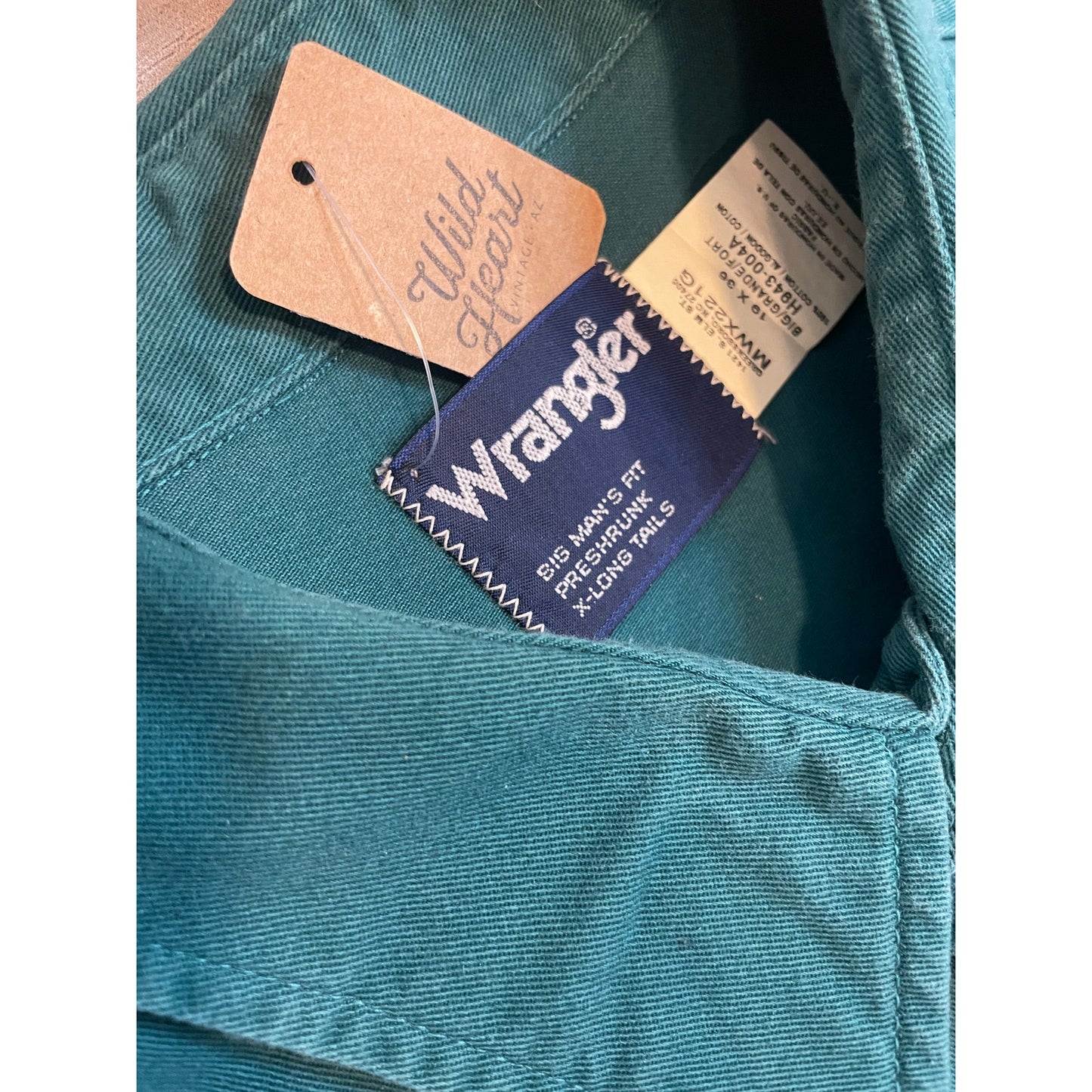 Vintage Wrangler Dark Blue Pearl Snap